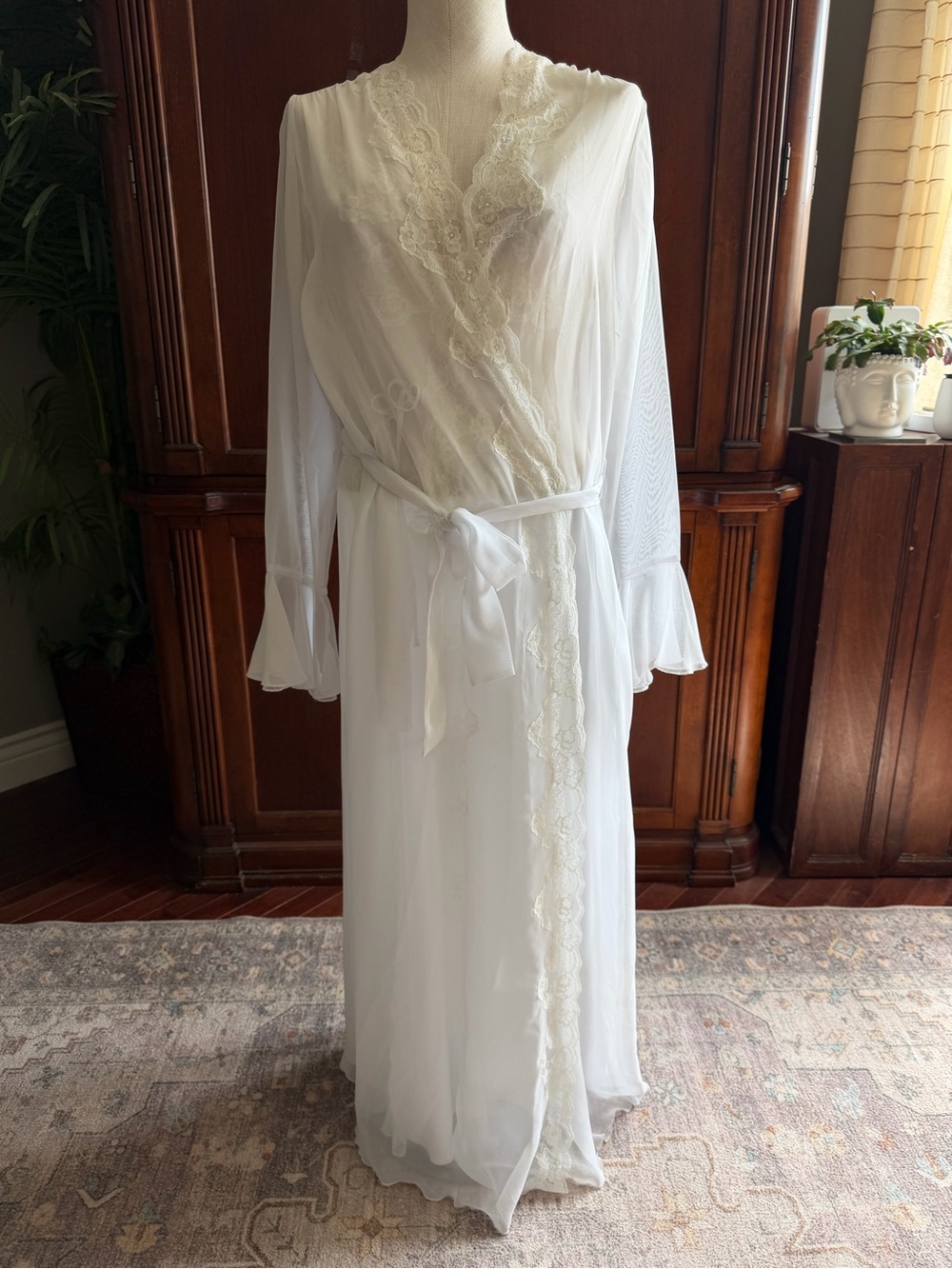 Frederick's of Hollywood Long Nightgown and Robe Bridal Set